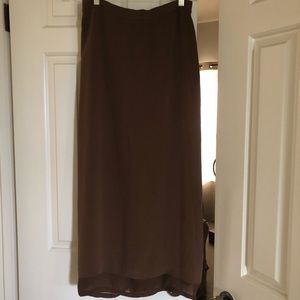 $5 MOVING SALE // Maxi brown skirt